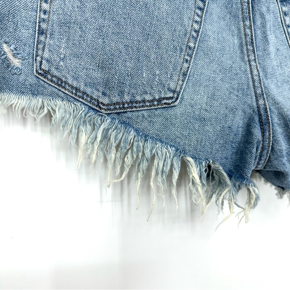 We The Free People Distressed Fringe Hem High Waisted Cutoff Jean Shorts Size 27 - Picture 8 of 16